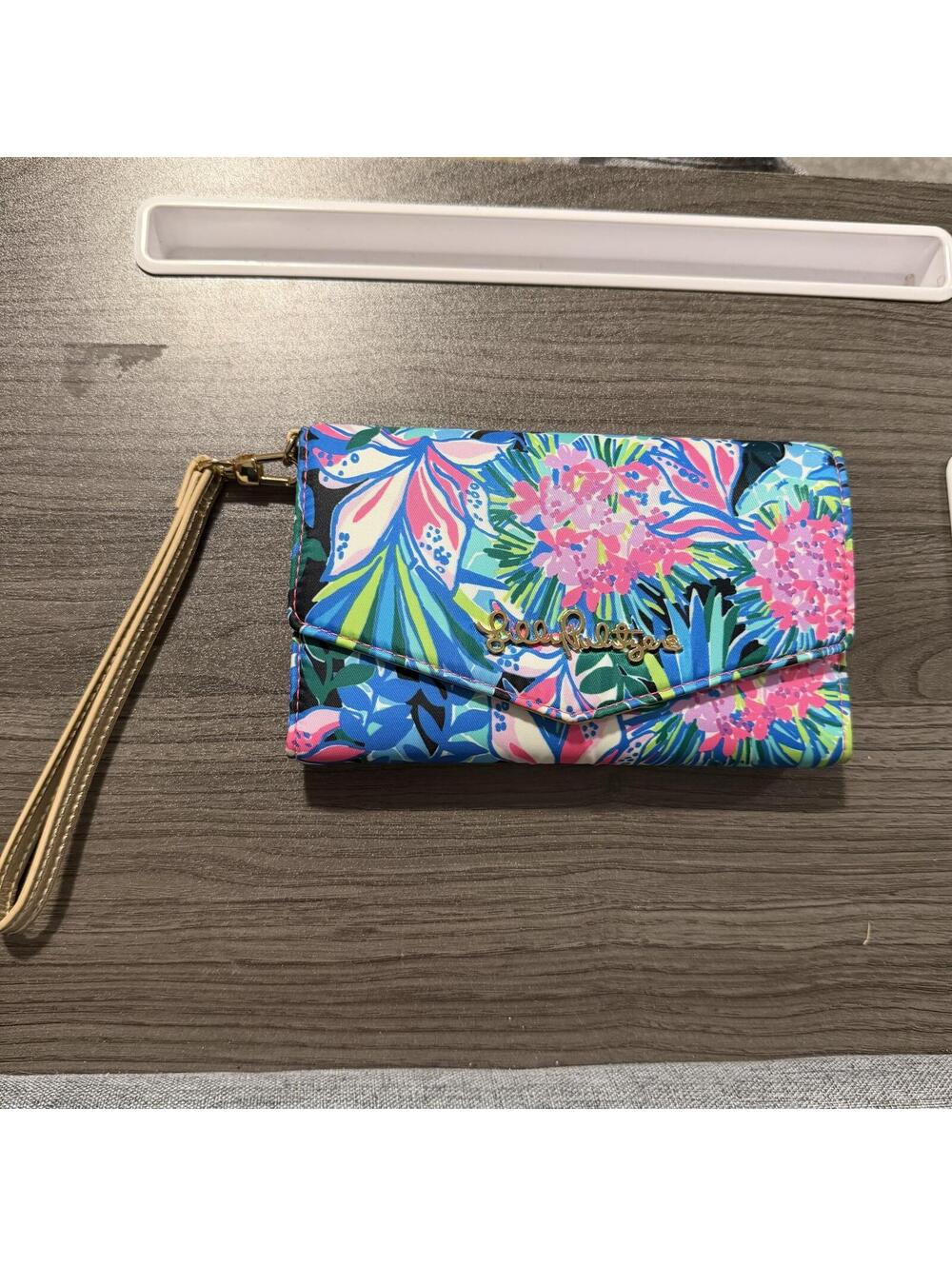 Lilly Pulitzer Tropical Print Wristlet Wallet with Wrist Strap
